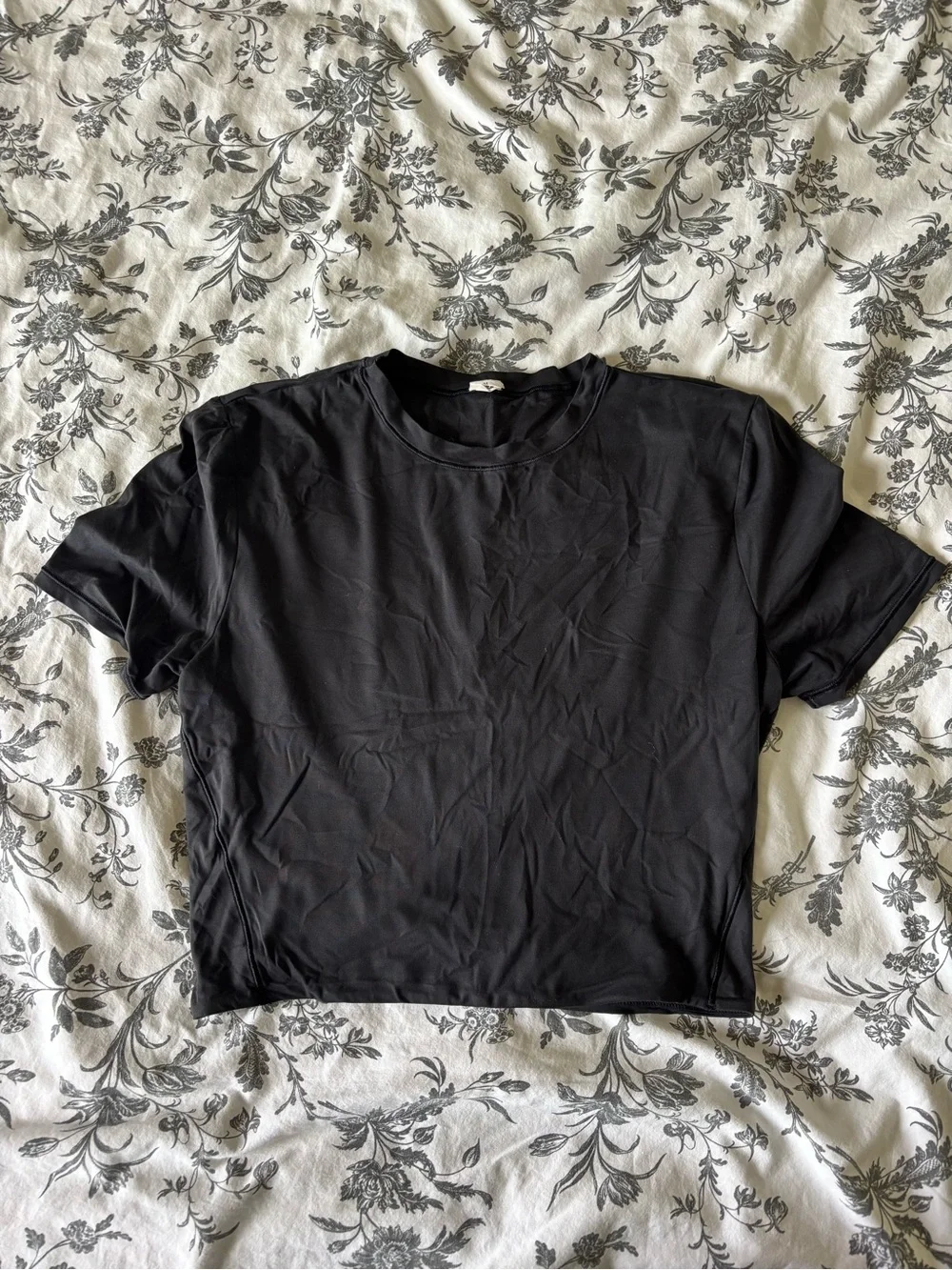 Lululemon Crewneck Cropped T-Shirt